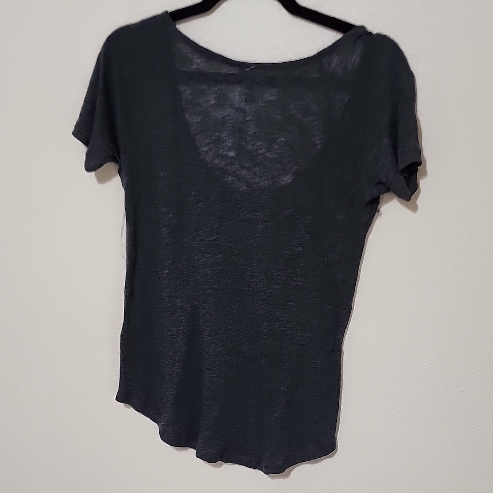 Aeropostale Black Fitted T-Shirt with Sequin Graphic - Picture 6 of 8
